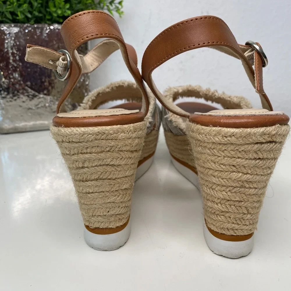 Vaneli Tan Leather‎ Espadrille Wedge Sandals Metallic Chain Straps Women 9M